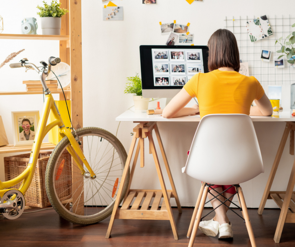 Looking for part time work from home jobs? Check out these 10 companies now hiring part time remote workers, like you!